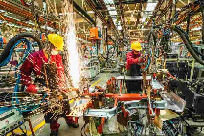 第一观察丨这次信息量很大的中央政治局会议透出哪些深意？