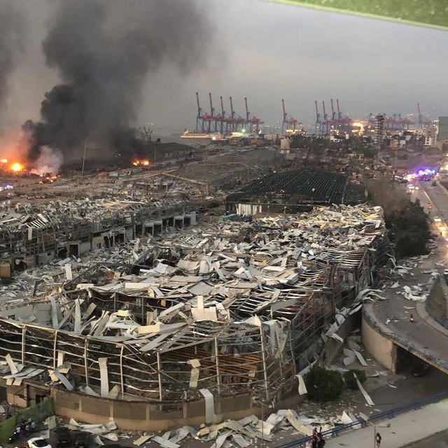 【视频直击】黎巴嫩首都爆炸已致70余人死亡 现场一片狼藉惨不忍睹