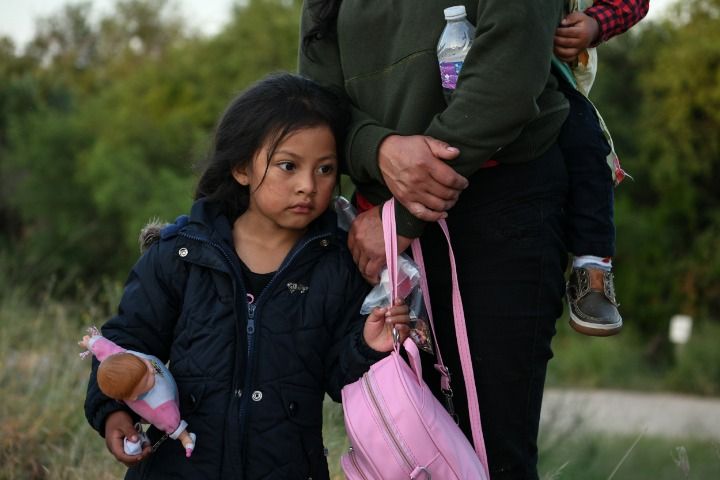 美国疫情期间驱逐非法移民儿童