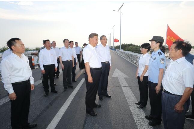 一见·在习近平心中，他们重逾千钧