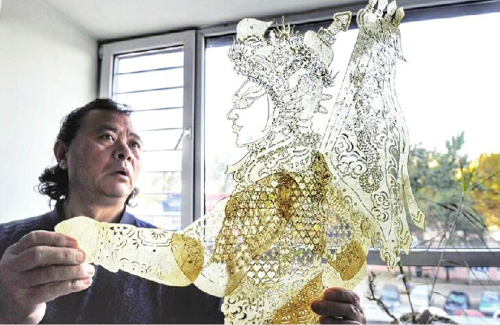 《八佰》中的济南皮影唱腔谱写人：皮影世家遇传承难题