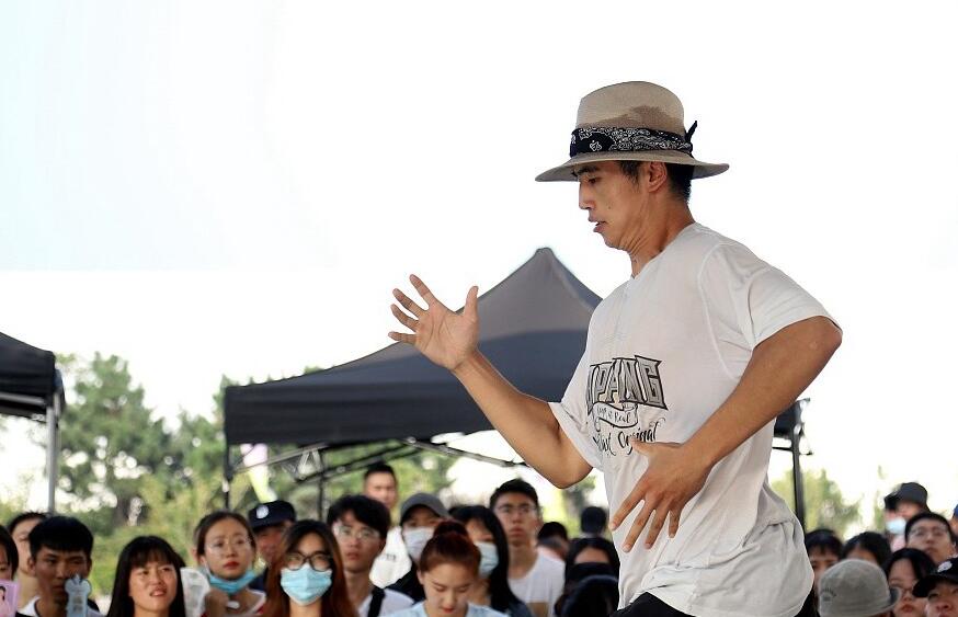 山东青岛：《JUST FUN》全国街舞大赛举行