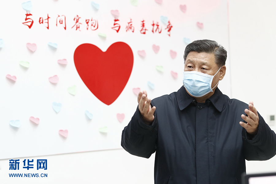 战“疫”时刻,习近平的10个暖人瞬间