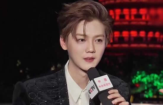 央视镜头下的鹿晗|【吃瓜】央视镜头下的鹿晗状态在线，这颜值简直逆天了