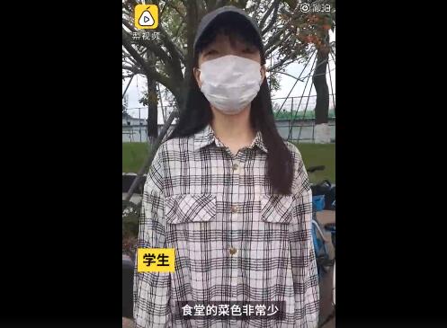 【围观】高校外卖堆积外卖员称月入两三万：干外卖比白领挣钱