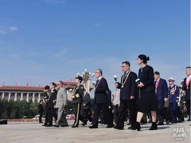 时政新闻眼丨​烈士纪念日敬献花篮仪式，今年有这些特殊之处