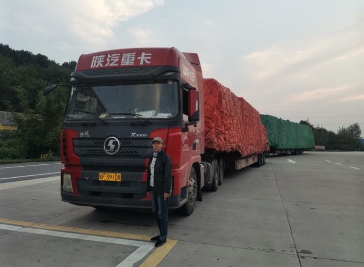 坐高铁看中国丨抗疫逆行司机谢琳：回武汉看战友，找救命恩人