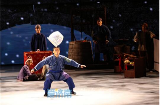 终于等到你！大型幻景杂技影画《泉城记忆》国庆假期再登台