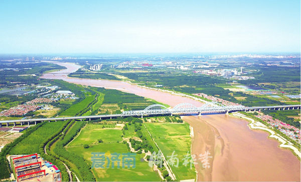 央视《直播黄河》水陆空多维视角关注济南——“黄河战略”奔腾 大城大河新生