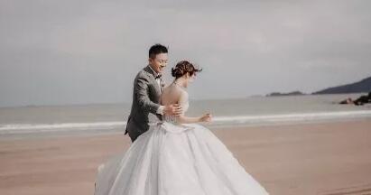 张子凡丁钰琼结婚|冲上热搜！张子凡丁钰琼结婚 网友一脸懵逼：他俩是谁?