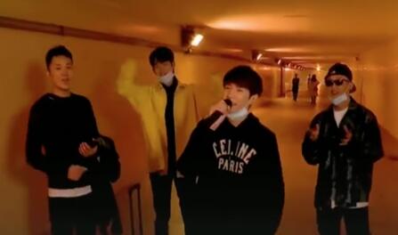 王源重回地下通道唱《旋木》|【回忆杀】王源重回地下通道唱《旋木》，一晃8年过去了