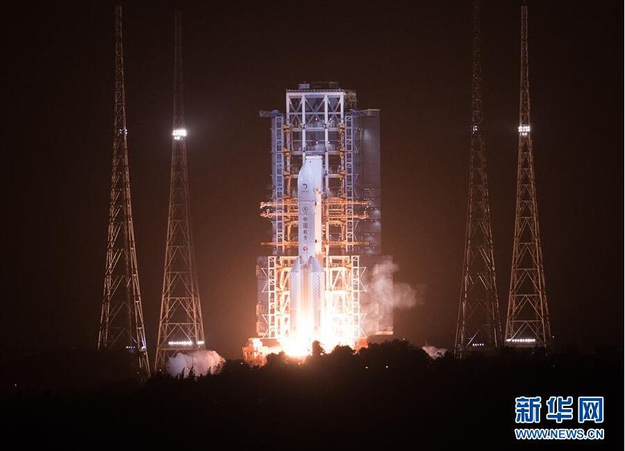 嫦娥五号探测器成功发射 开启我国首次地外天体采样返回之旅