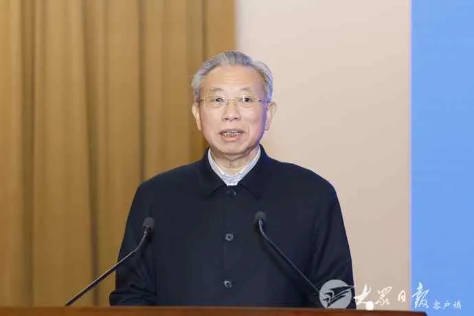 山东省委理论学习中心组进行集体学习：加快发展数字经济 努力建设数字强省