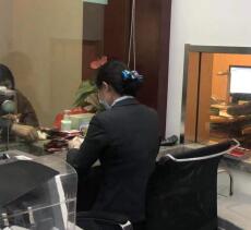 农行济南银河支行兑换火烧币情暖客户心