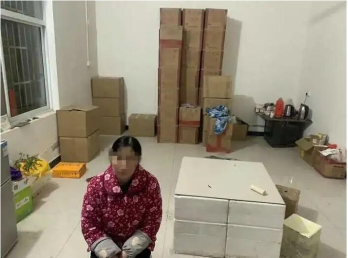 警察丈夫的照片刷爆朋友圈,妻子发出“灵魂拷问”