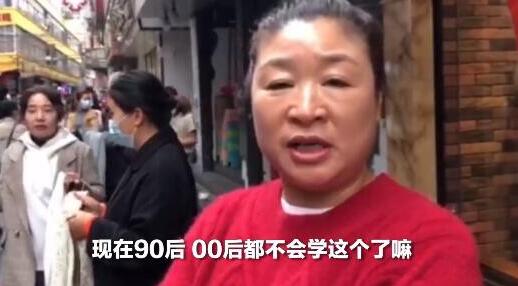 广州招工老板街头排队被工人挑，到底发生了什么？