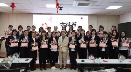 情暖三月 花送巾帼——山东分公司成功举办“佳人如花 最美如你”女神节主题花艺活动