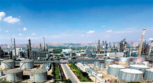 【奋斗百年路 启航新征程】荒滩崛起石化城