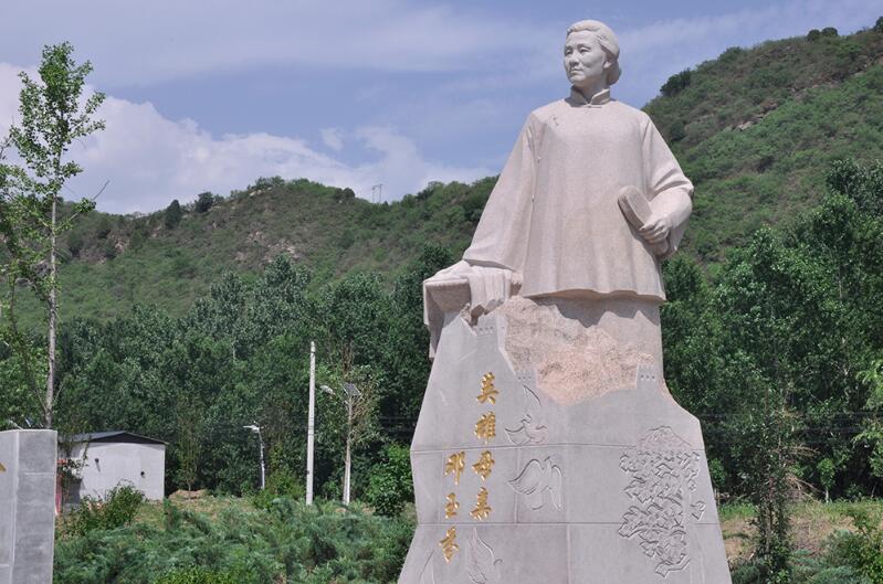 天天学习丨英雄母亲邓玉芬