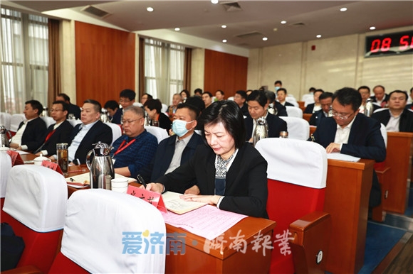 市委理论学习中心组举办专题读书班 孙立成孙述涛边祥慧参加结业式