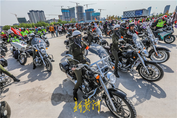 千摩大巡游一场来自引擎轰鸣的盛宴在济南上演