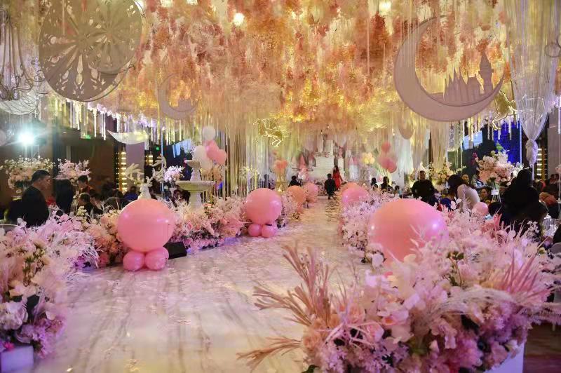 小学生“豪华生日宴”堪比婚宴:豪华之风当刹!