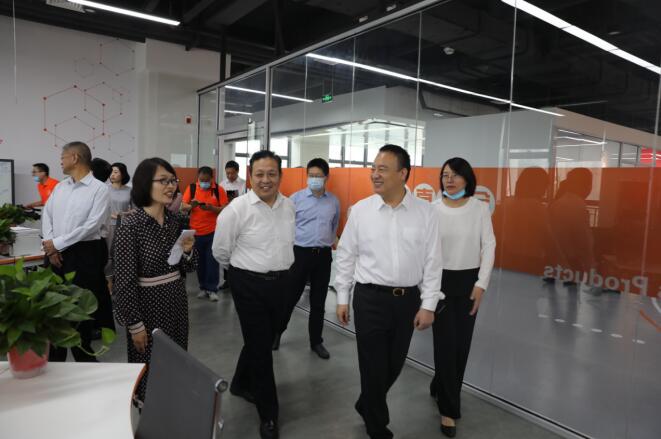 西城新媒体电商直播基地升级亮相 助推直播经济新业态发展