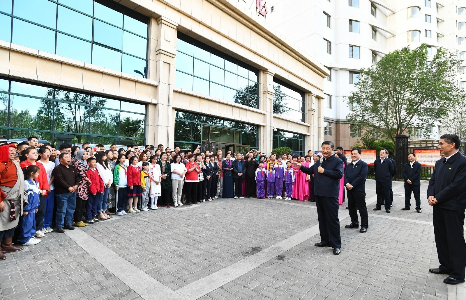 习近平赴青海考察调研