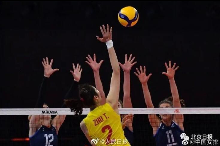 赢了！朱婷领衔六大主力回归，中国女排3:0击败荷兰队