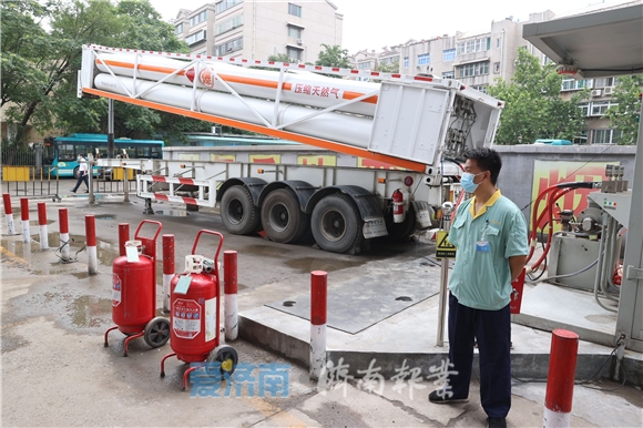 孙立成检查督导燃气安全管理工作时强调:落实落细安全举措 排查消除安全隐患 切实保障人民群众生命财产安全