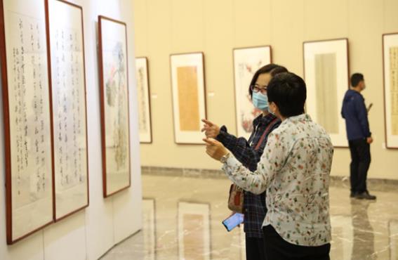 圆满落幕 !“学党史、庆华诞、强省会” 山东省直暨济南市直机关庆祝建党100周年书画摄影展一周吸引两万人参观