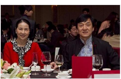 成龙林凤娇怎么了