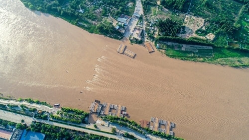 济南17座黄河浮桥已全部拆除，10座跨河大桥可供市民出行