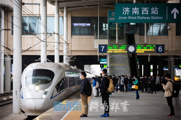 全国铁路今起实行新列车运行图 济南首开至银川高铁列车