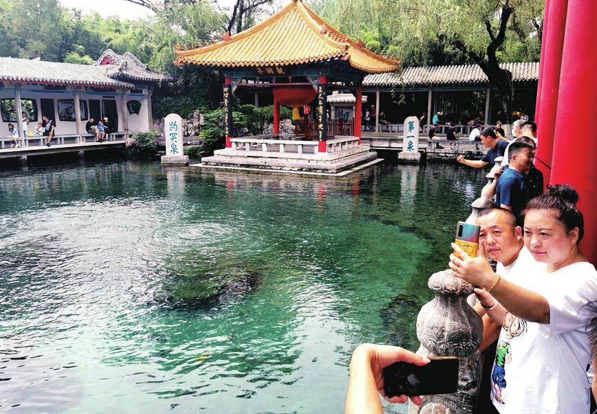 降雨助力 趵突泉地下水位一天蹿升10厘米