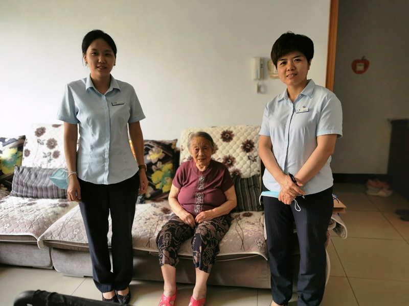 建行德州分行德园支行：“德馨服务”暖人心