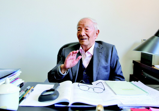 “两弹一星”科学家王希季：牧星耕宇的百岁人生