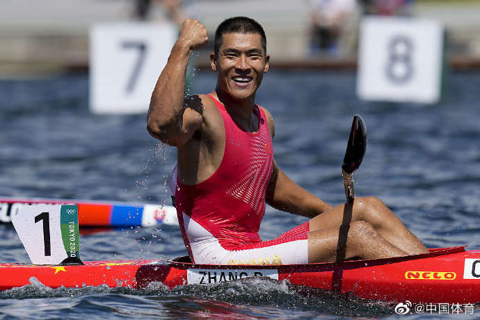 张冬晋级男子1000米单人皮艇决赛