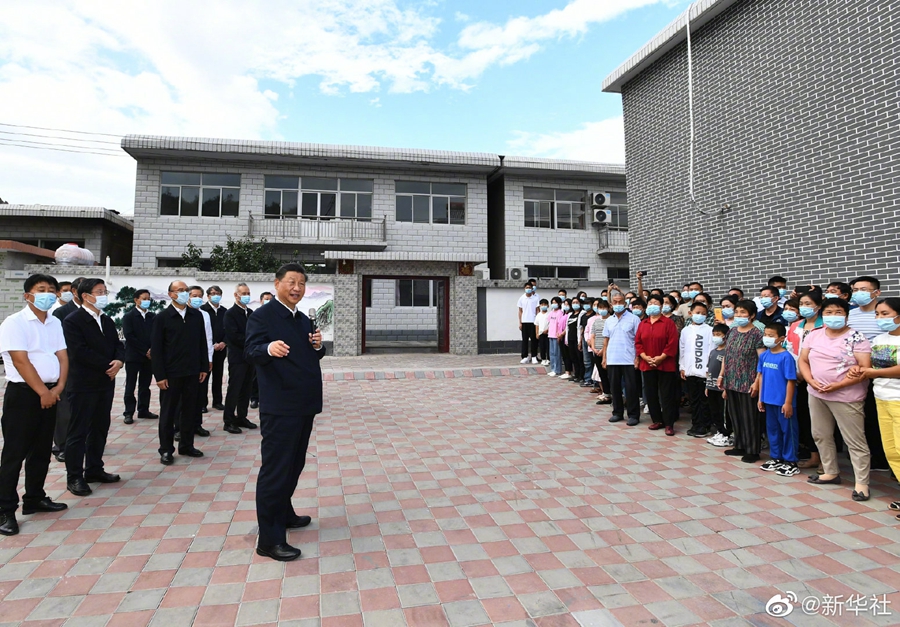 习近平在承德市考察调研