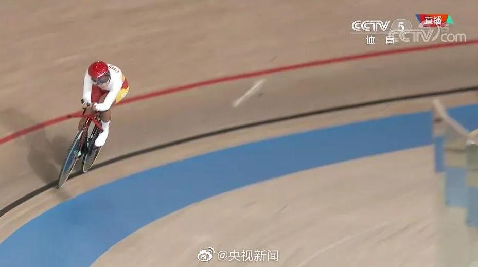 残奥会中国队首枚奖牌！王小梅夺得场地自行车女子3公里个人追逐赛C1-3级银牌