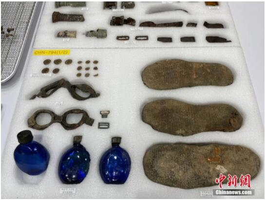 默哀鞠躬！山河已无恙，英雄请回家！