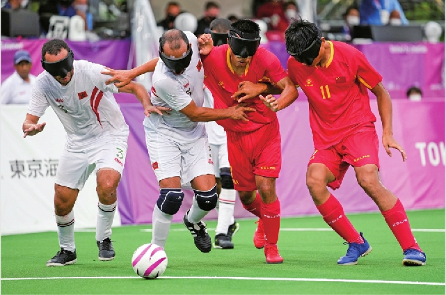 国足之光无惧黑暗！中国盲人足球队获得东京残奥会第四名 