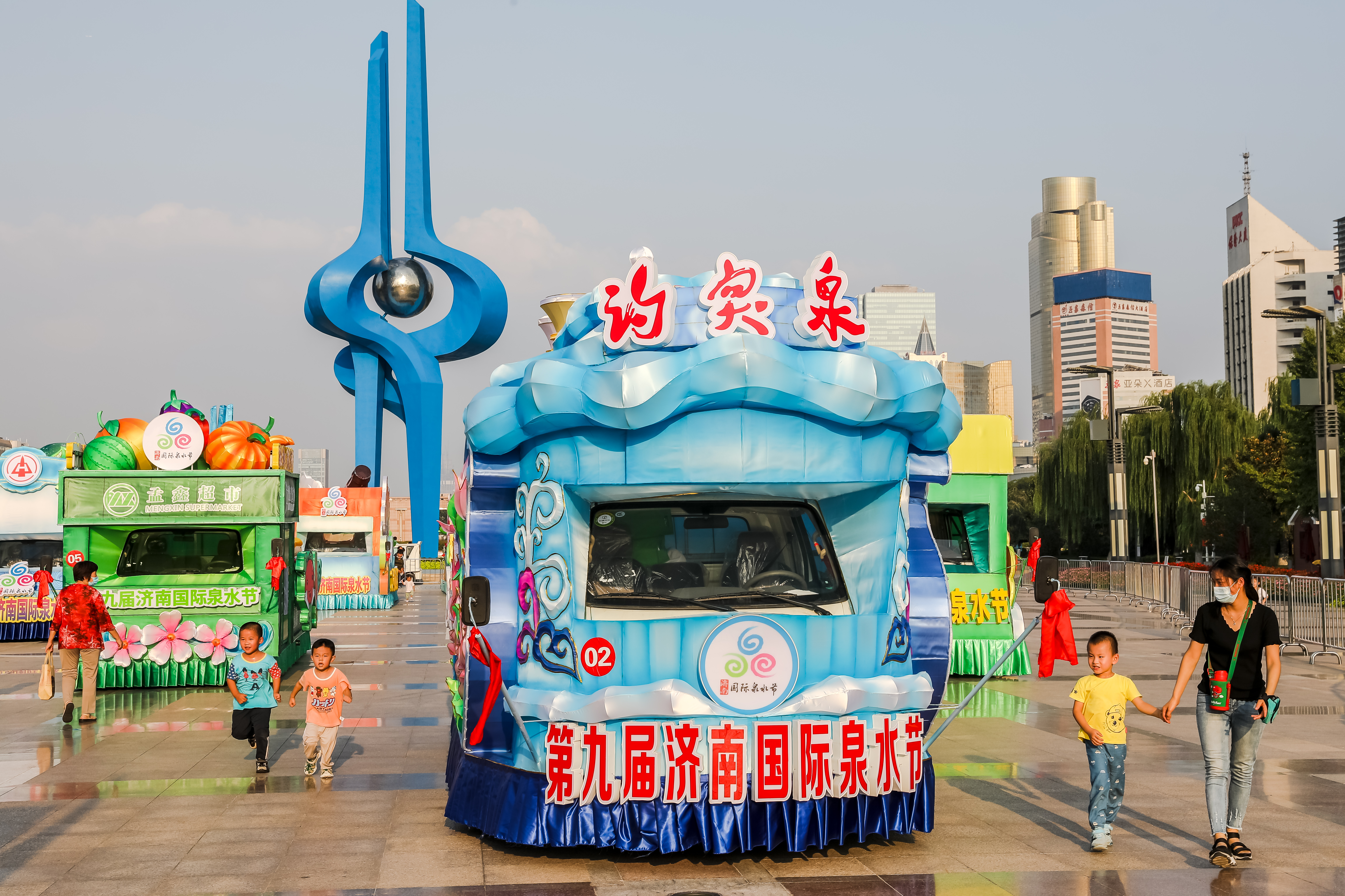 本周六花车巡游最后一天啦！ 夜游路线看过来