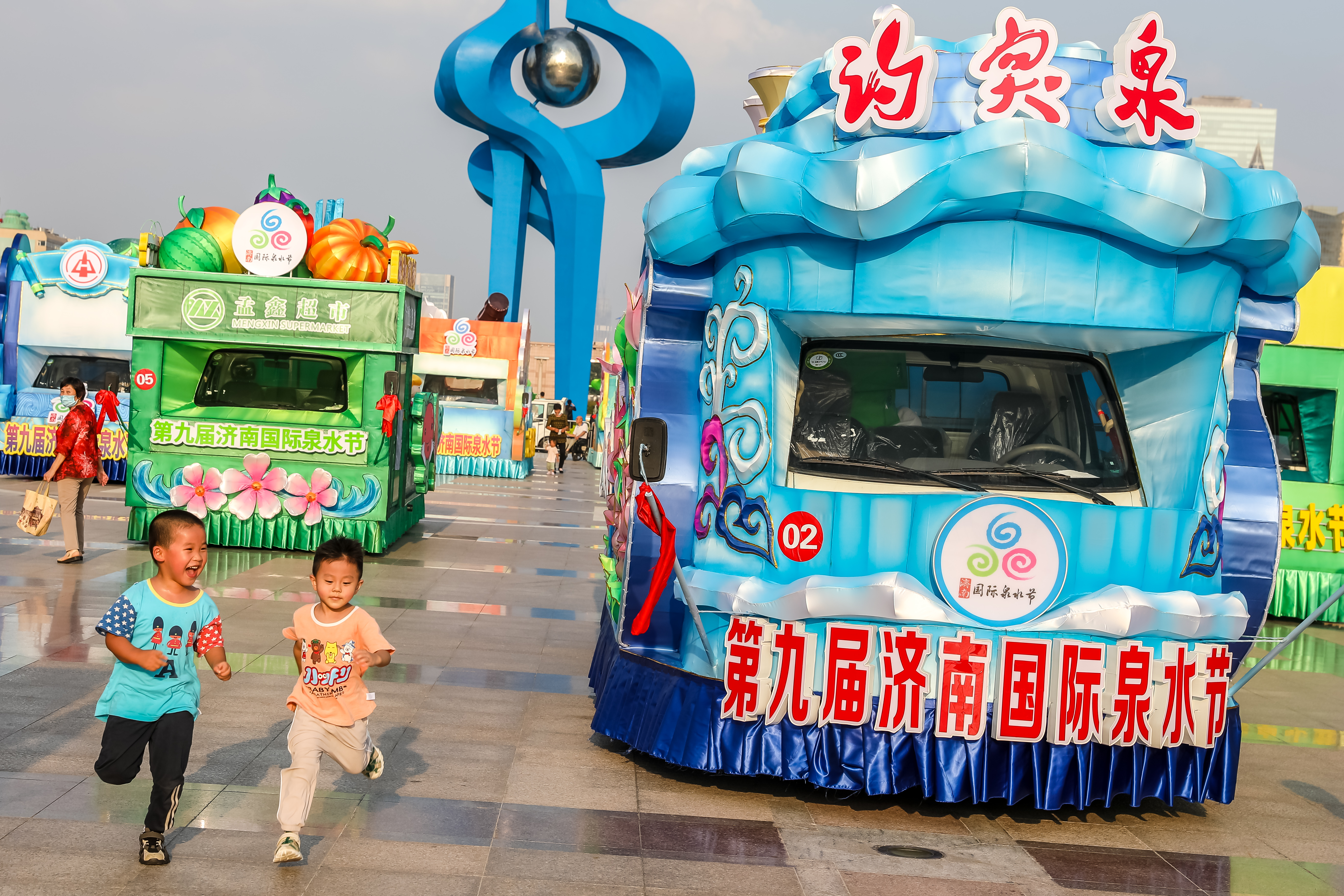 本周六花车巡游最后一天啦！ 夜游路线看过来