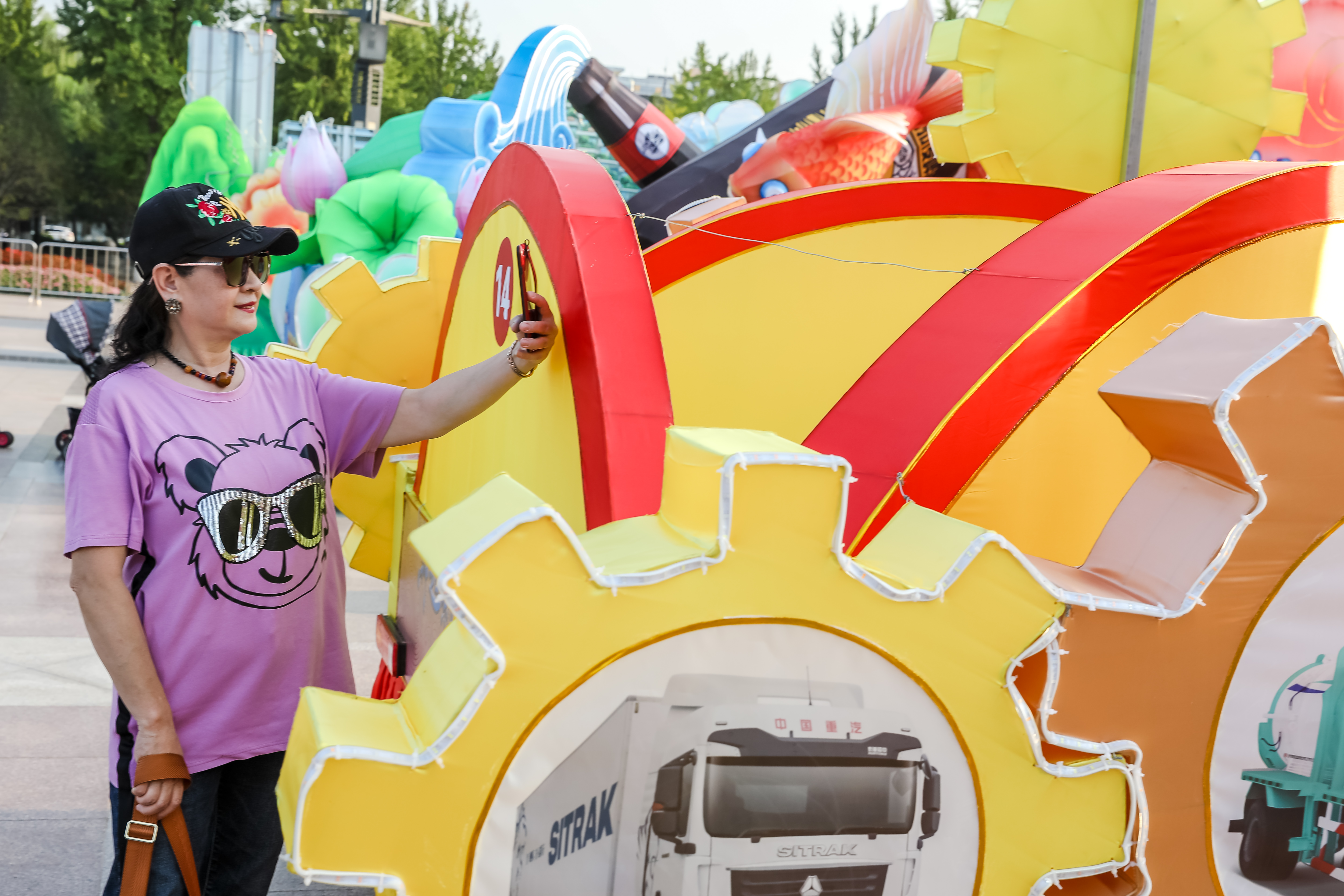 本周六花车巡游最后一天啦！ 夜游路线看过来