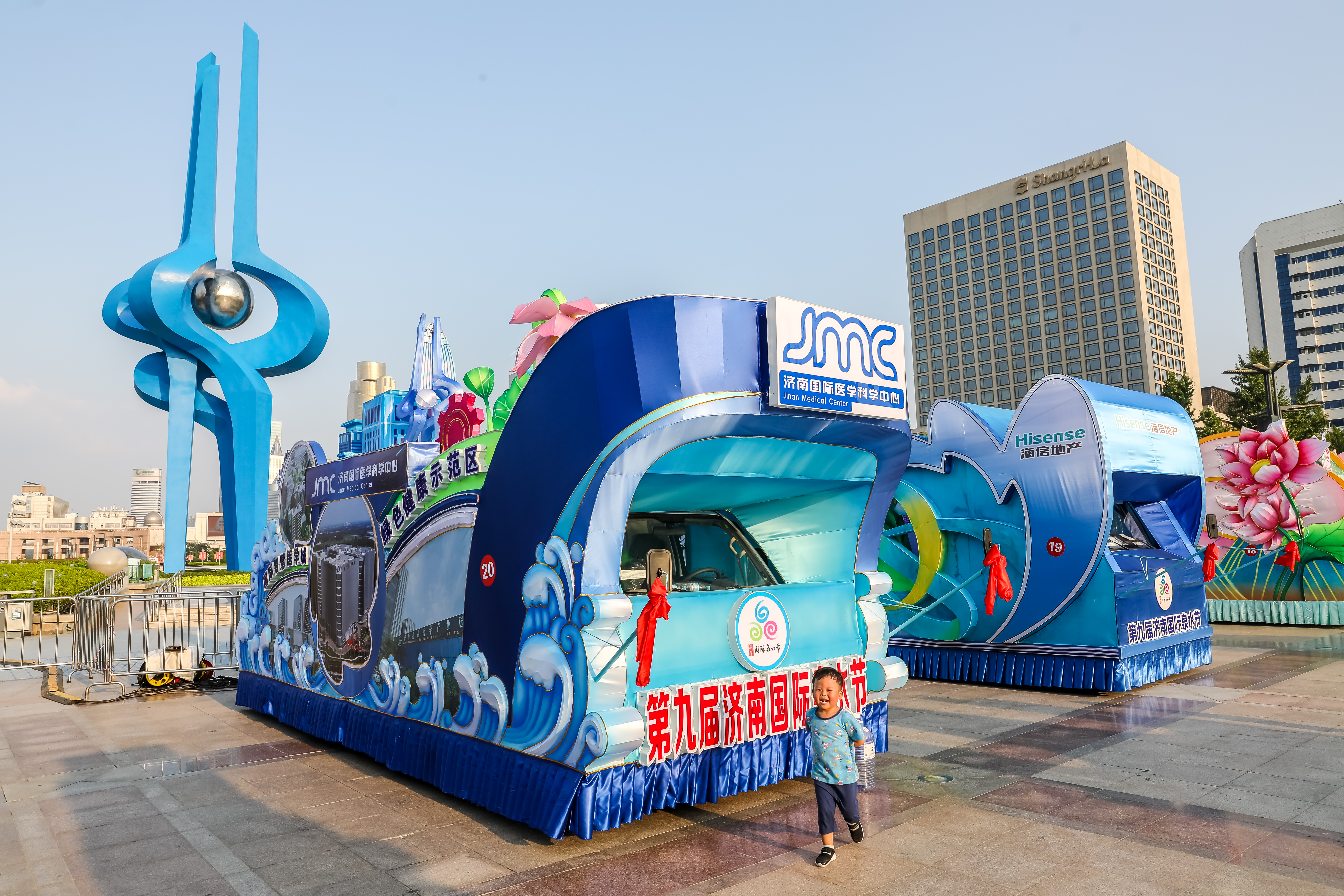 本周六花车巡游最后一天啦！ 夜游路线看过来