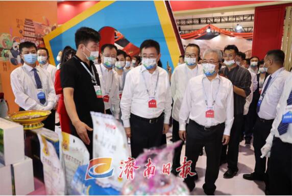 第二届中国国际文化旅游博览会开幕 白玉刚参加活动
