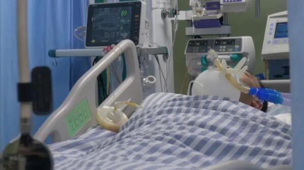 忧心！派出所所长跳化粪池救人中毒昏迷 现在情况怎么样？