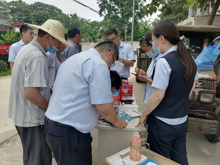 建行济宁分行济州支行：走进乡村 开展防范电信网络诈骗主题宣传活动
