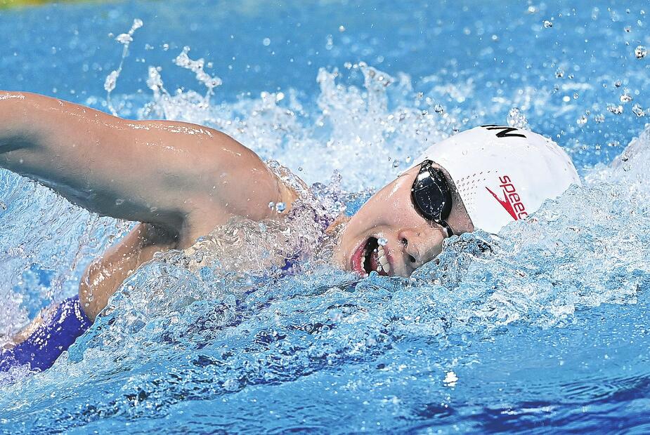 0.22秒之差屈居女子200米自由泳亚军 杨浚瑄：被游泳耽误的“画家”